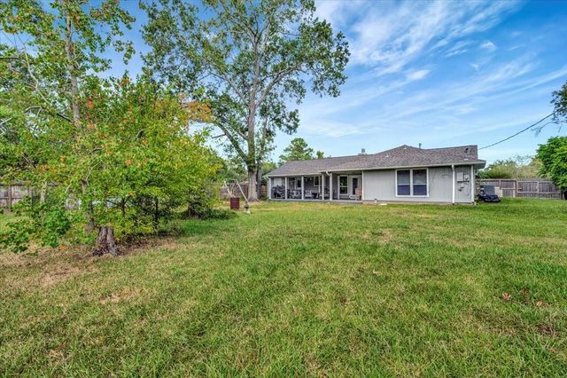 2610 Loganberry Circle, Seabrook, TX 77586