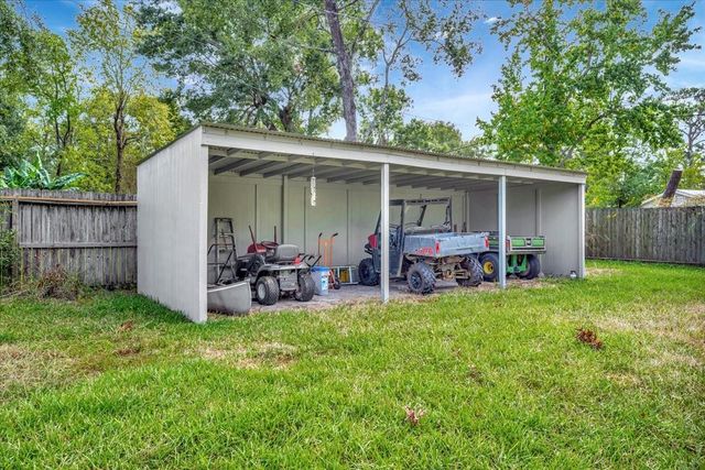 2610 Loganberry Circle, Seabrook, TX 77586