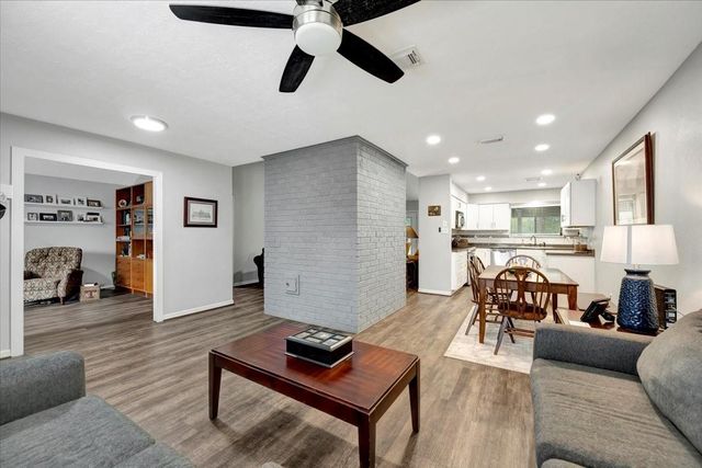 2610 Loganberry Circle, Seabrook, TX 77586