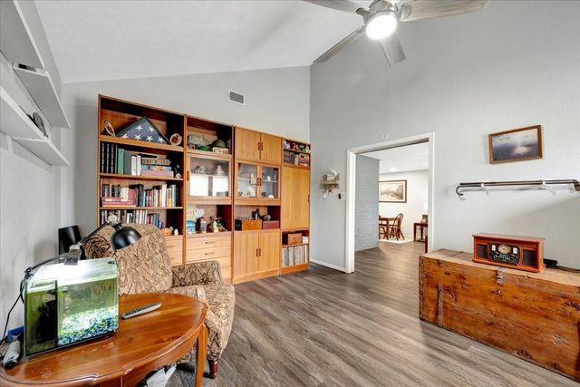 2610 Loganberry Circle, Seabrook, TX 77586