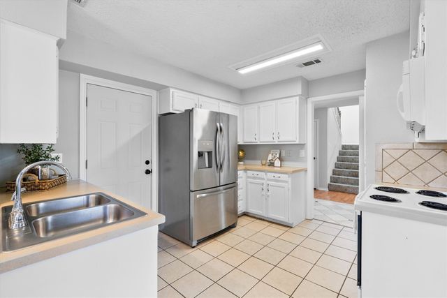 1902 Strait Lane, Garland, TX 75042