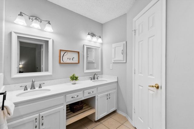 1902 Strait Lane, Garland, TX 75042