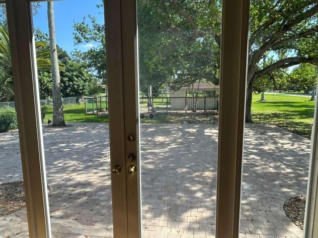 16730 Griffin Road, Southwest Ranches, FL 33331