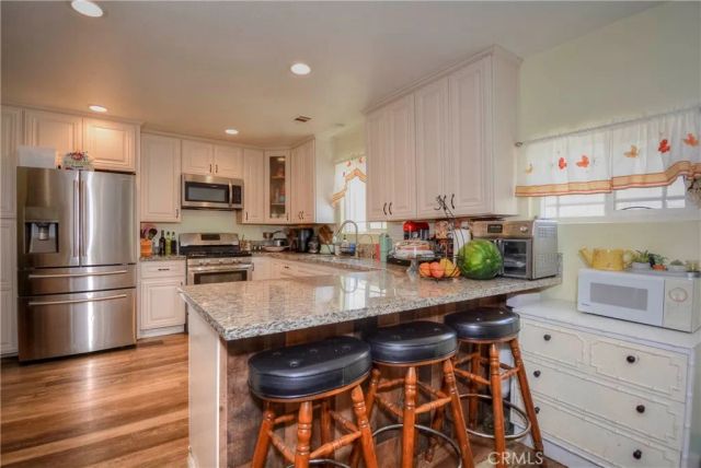 4320 Ambs Drive, Riverside, CA 92505