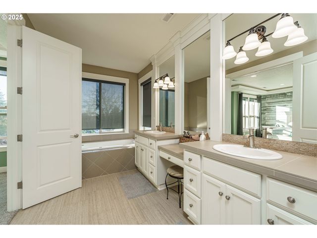 3611 Se 142ND Ct, Vancouver, WA 98683