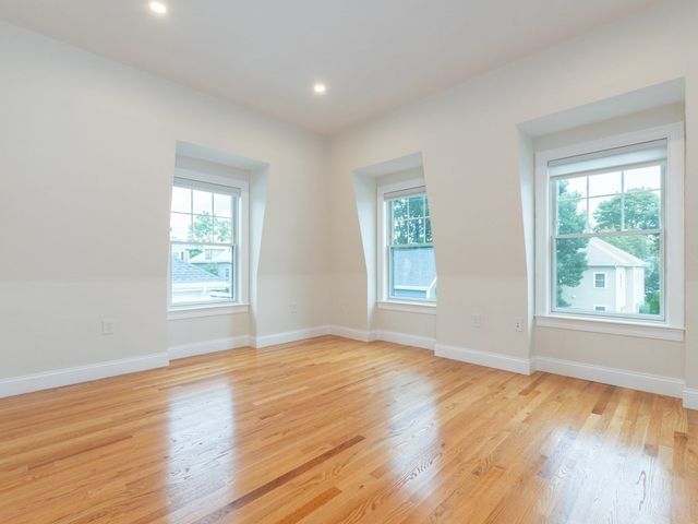 210 Adams 3, Waltham, MA 02435