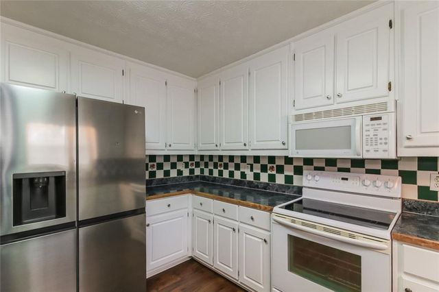 356 Cattlemans Circle, Mcdonough, GA 30252