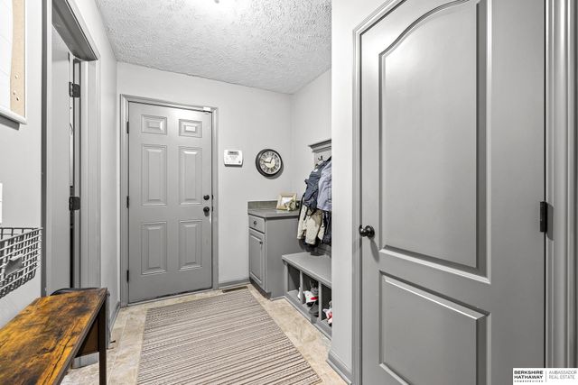 8213 N 162 Street, Bennington, NE 68007