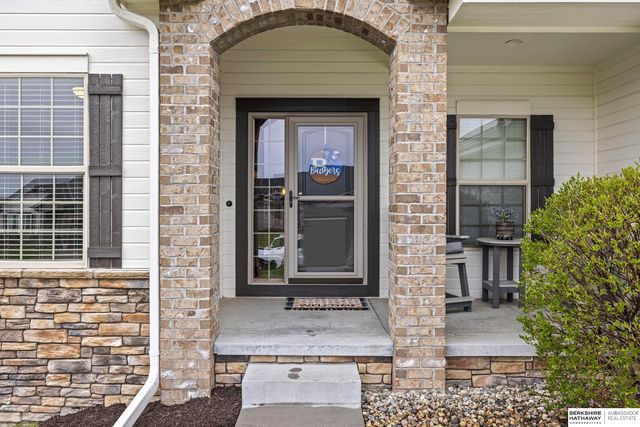 8213 N 162 Street, Bennington, NE 68007