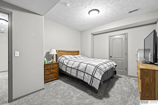 8213 N 162 Street, Bennington, NE 68007