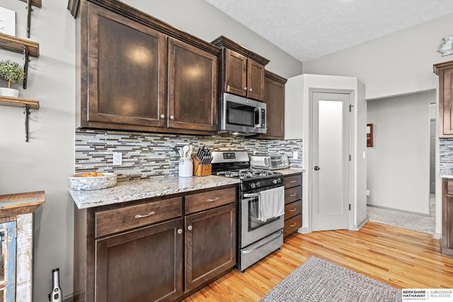 8213 N 162 Street, Bennington, NE 68007