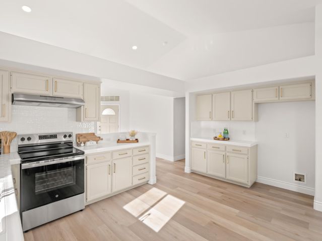 637 Coventry Avenue, Clovis, CA 93611