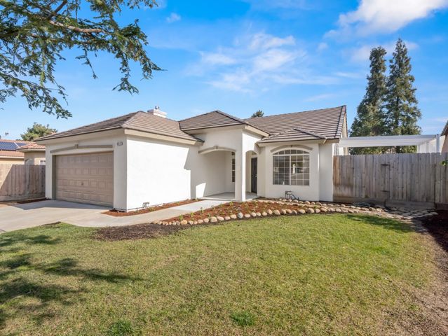 637 Coventry Avenue, Clovis, CA 93611