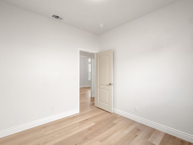 637 Coventry Avenue, Clovis, CA 93611