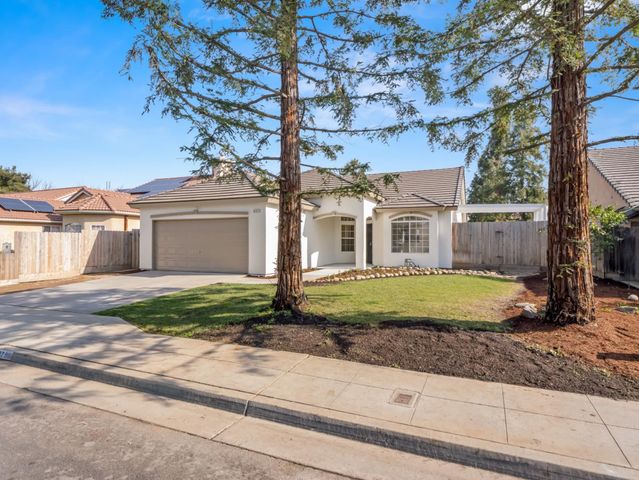 637 Coventry Avenue, Clovis, CA 93611
