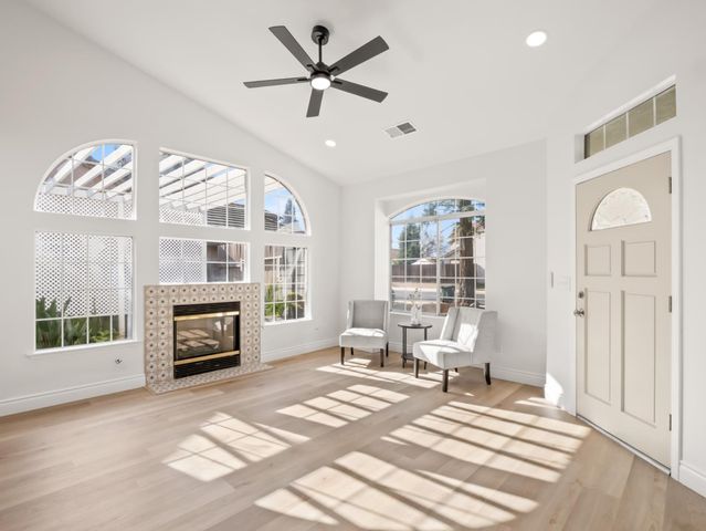 637 Coventry Avenue, Clovis, CA 93611