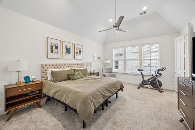 3302 W 12th Street, Houston, TX 77008