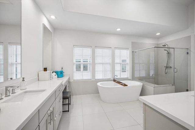 3302 W 12th Street, Houston, TX 77008