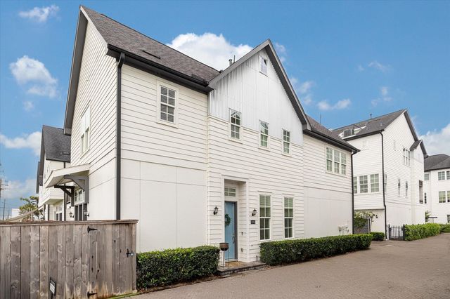 3302 W 12th Street, Houston, TX 77008