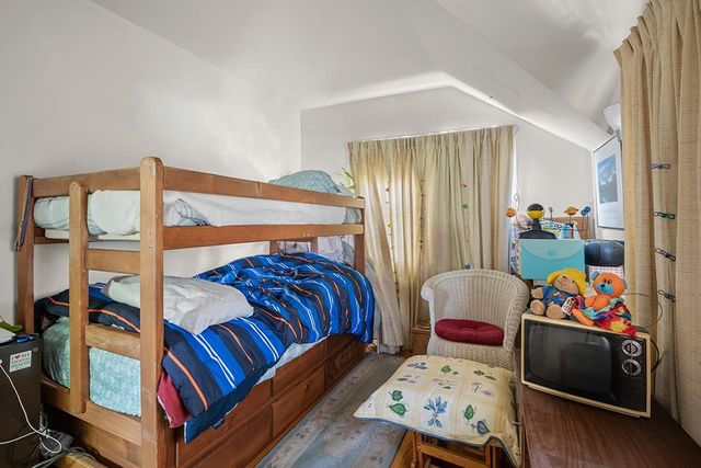 320-324 Athol Avenue, Oakland, CA 94606