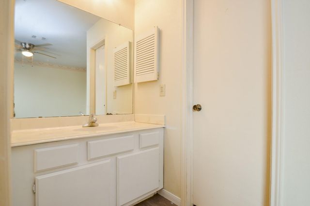 9414 Kingsvalley Street, Houston, TX 77075