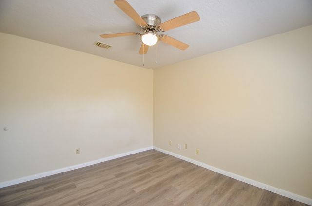 9414 Kingsvalley Street, Houston, TX 77075