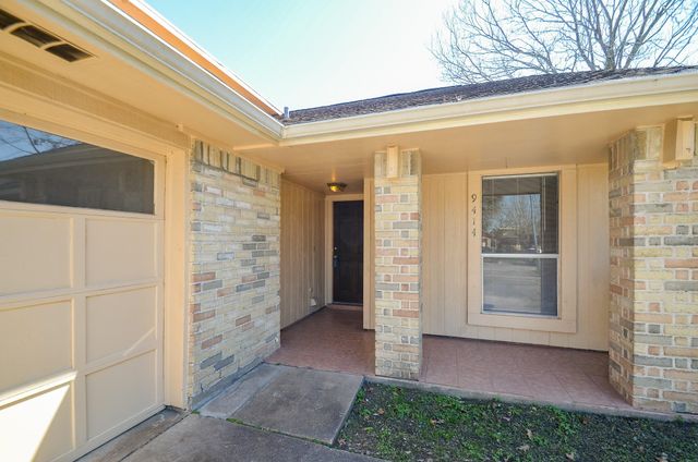 9414 Kingsvalley Street, Houston, TX 77075