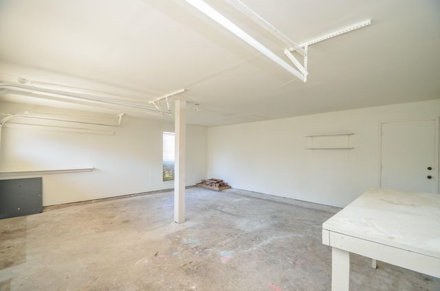 9414 Kingsvalley Street, Houston, TX 77075