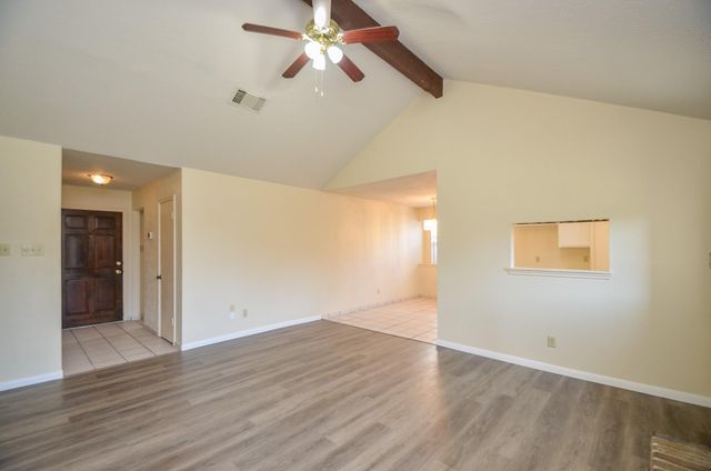 9414 Kingsvalley Street, Houston, TX 77075