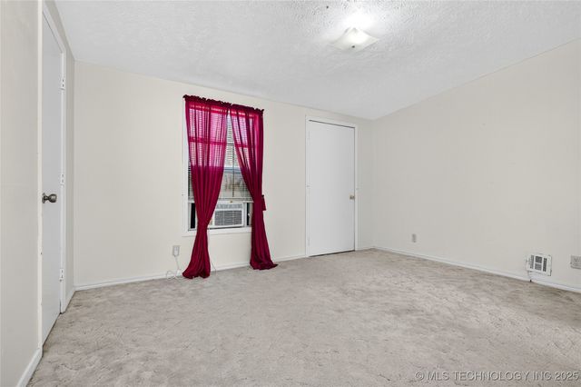 512 W 20TH, Bartlesville, OK 74003