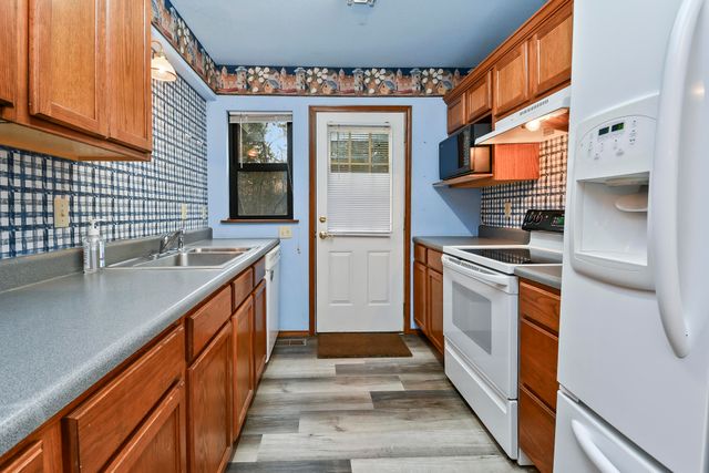 86 Beardsley Creek Drive, Blue Eye, MO 65611