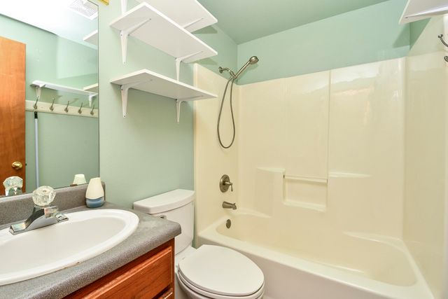 86 Beardsley Creek Drive, Blue Eye, MO 65611