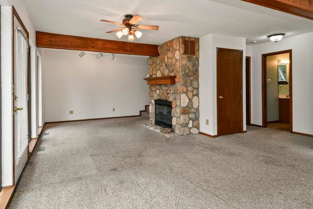 86 Beardsley Creek Drive, Blue Eye, MO 65611