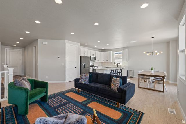 3640 W SAFFLOWER DR, Lehi, UT 84048