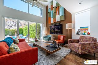 1009 Iris Lane, Palm Springs, CA 92264