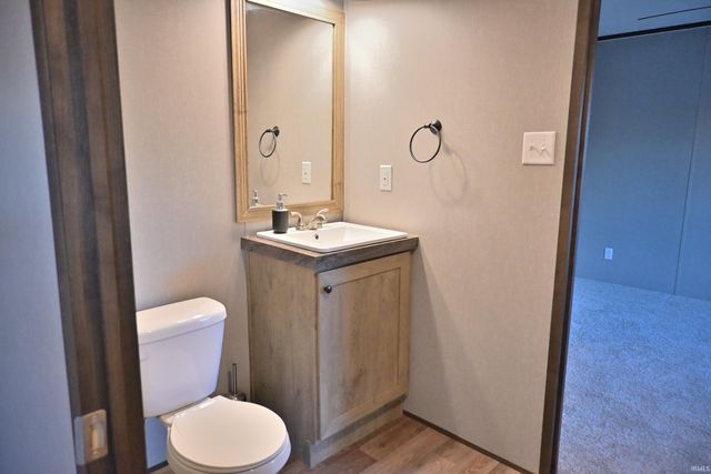 2031 E 550 S Road, Huntingburg, IN 47542