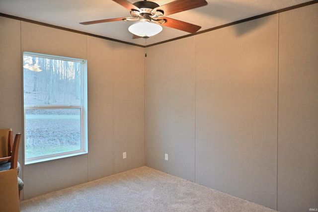 2031 E 550 S Road, Huntingburg, IN 47542