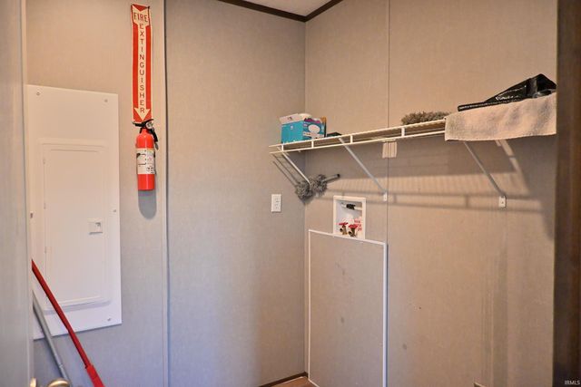 2031 E 550 S Road, Huntingburg, IN 47542