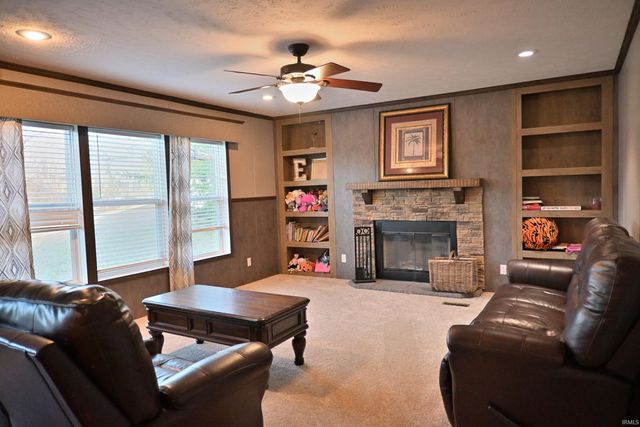 2031 E 550 S Road, Huntingburg, IN 47542