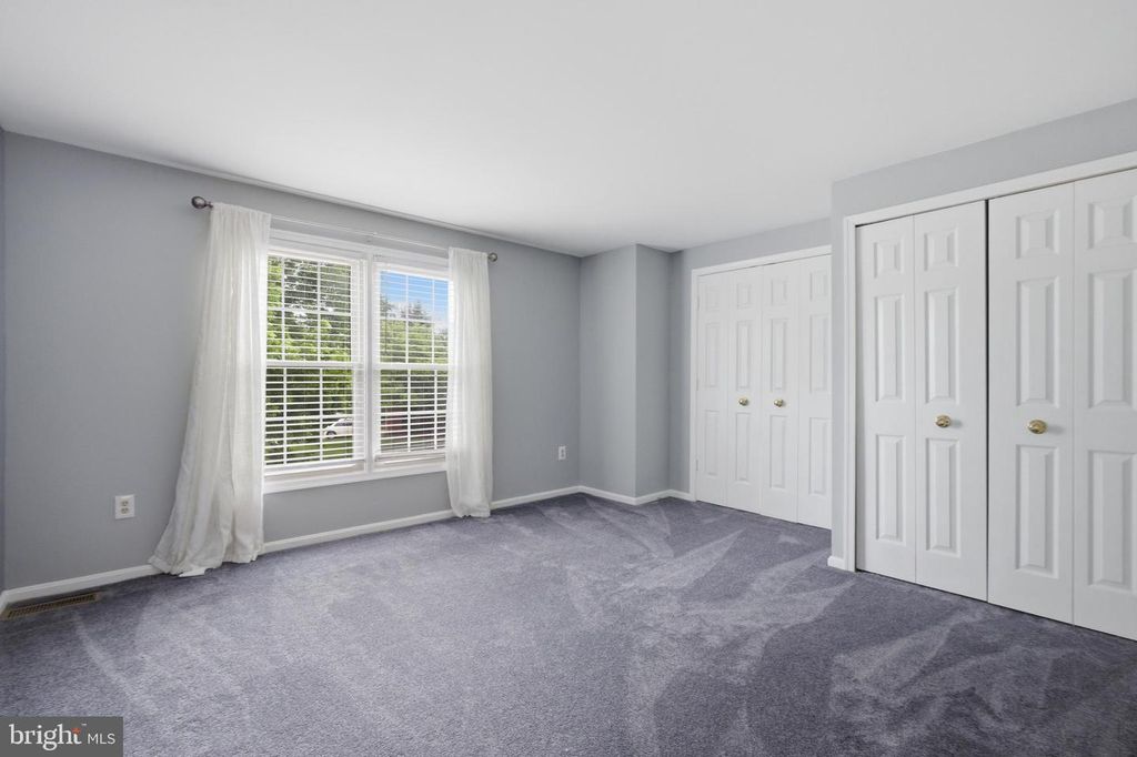 Image 20 of property listing at 10734 WILLOW OAKS DR, Bowie, MD 20721