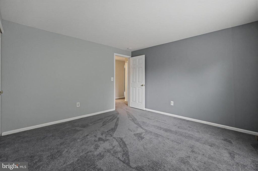 Image 21 of property listing at 10734 WILLOW OAKS DR, Bowie, MD 20721