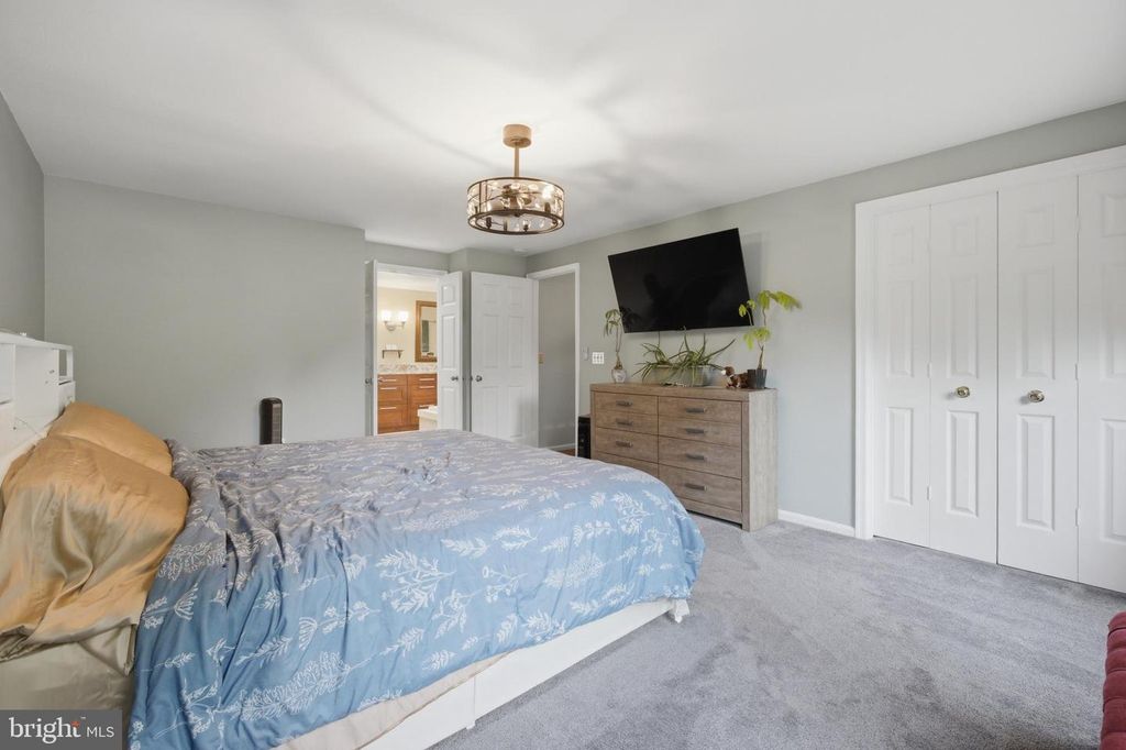 Image 32 of property listing at 10734 WILLOW OAKS DR, Bowie, MD 20721