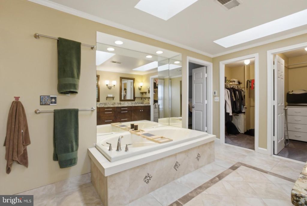 Image 36 of property listing at 10734 WILLOW OAKS DR, Bowie, MD 20721