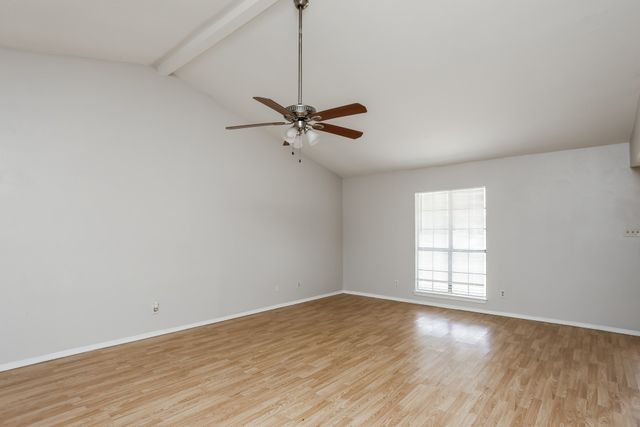 608 Nora Lane, Desoto, TX 75115