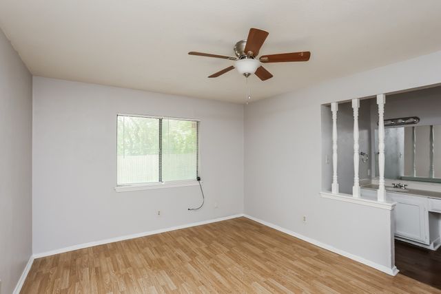 608 Nora Lane, Desoto, TX 75115