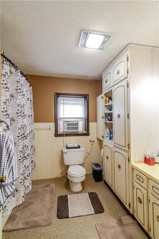 212 N 9th Street, Atchison, KS 66002