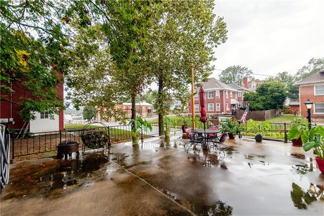 212 N 9th Street, Atchison, KS 66002