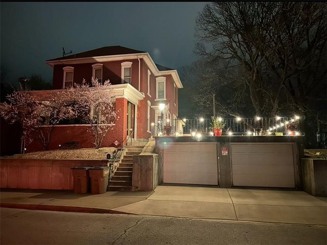 212 N 9th Street, Atchison, KS 66002