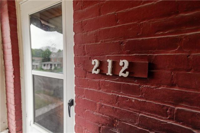 212 N 9th Street, Atchison, KS 66002