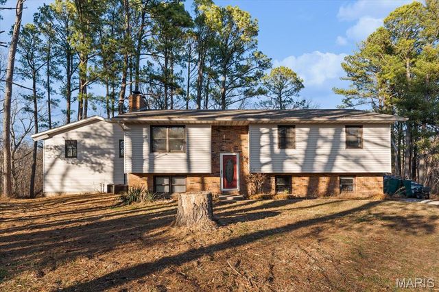 7725 Forest Hills Lane, Waterloo, IL 62298